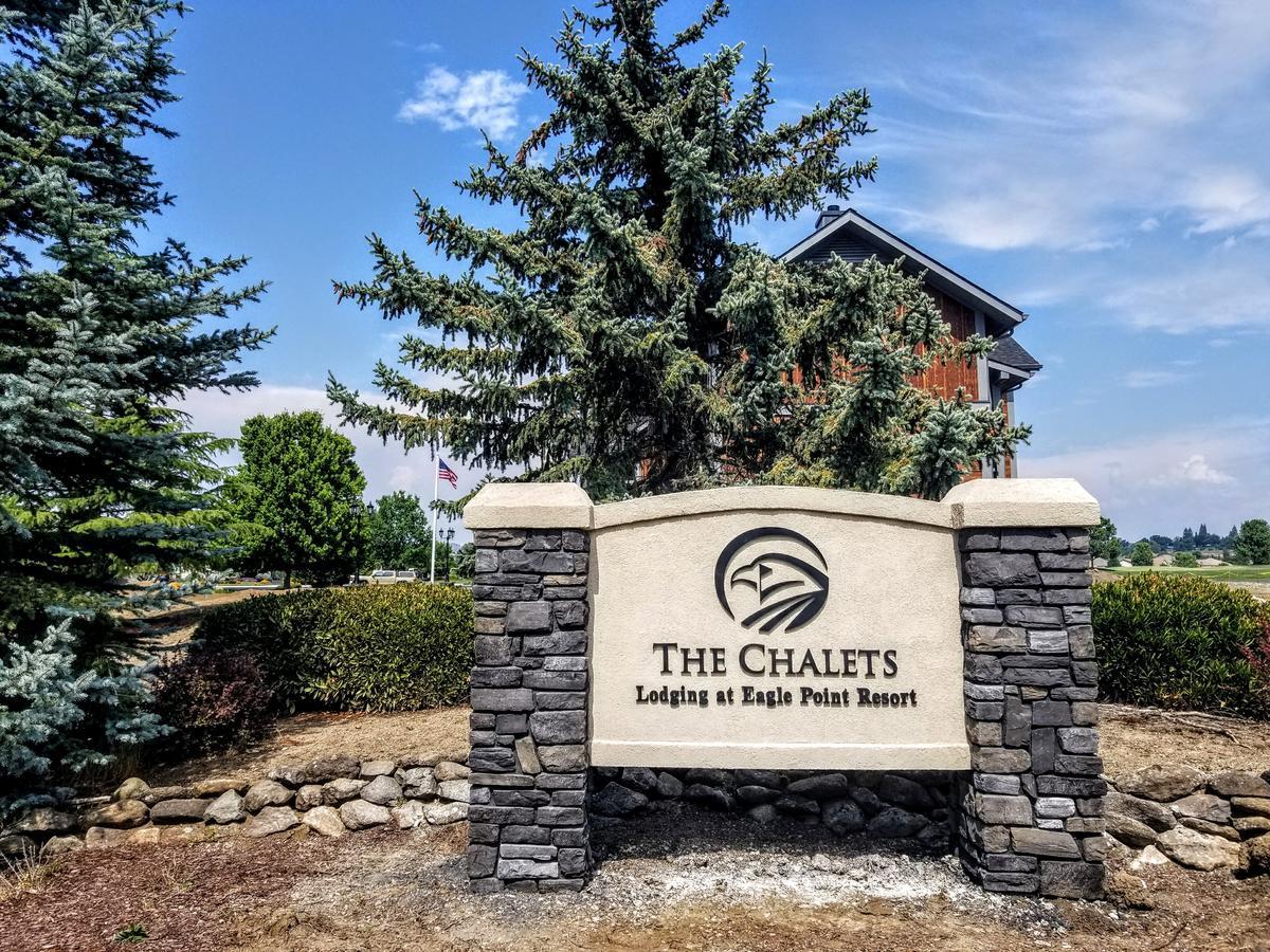 Resort At Eagle Point Golf Club Lodging Екстериор снимка