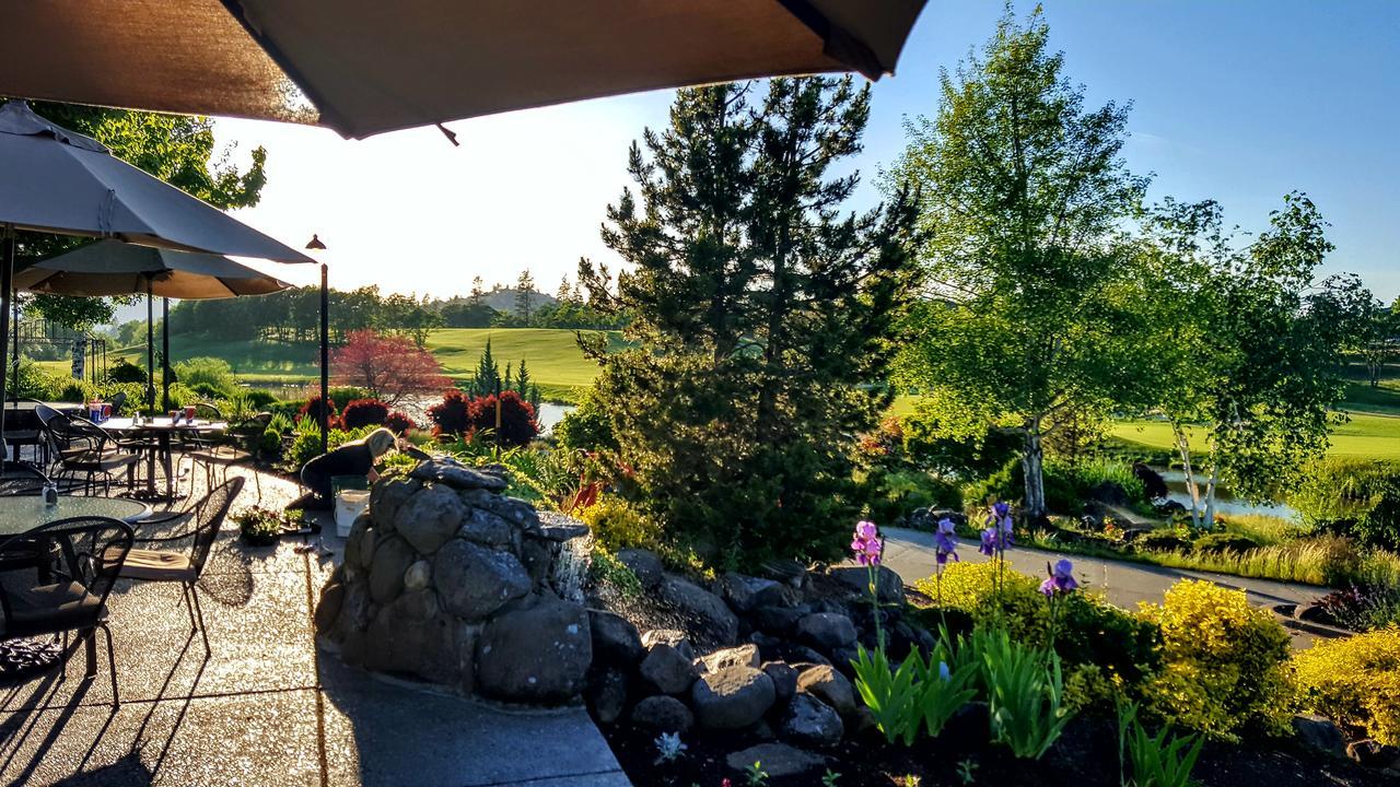 Resort At Eagle Point Golf Club Lodging Екстериор снимка