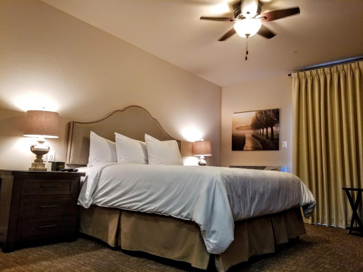 Resort At Eagle Point Golf Club Lodging Екстериор снимка