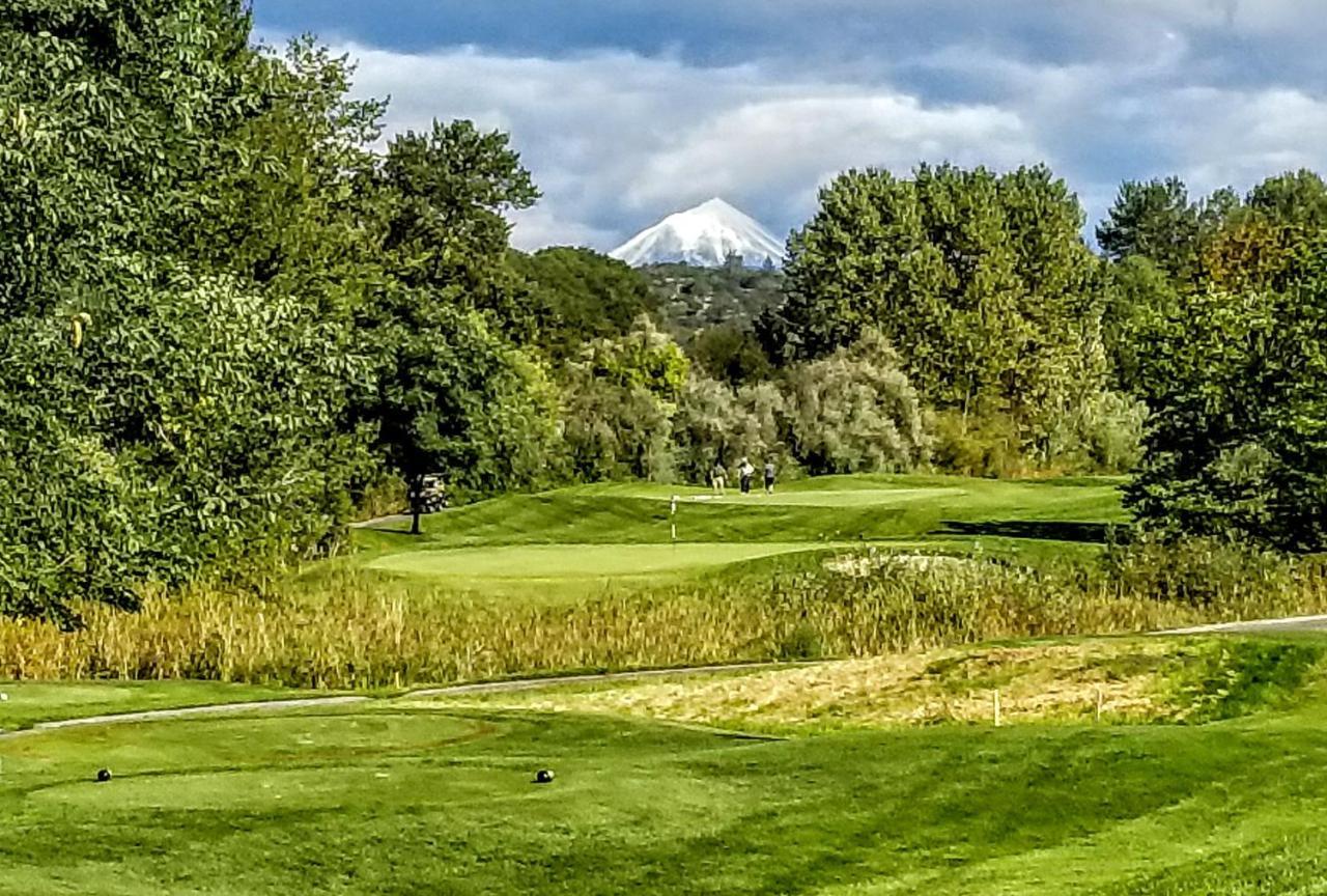 Resort At Eagle Point Golf Club Lodging Екстериор снимка